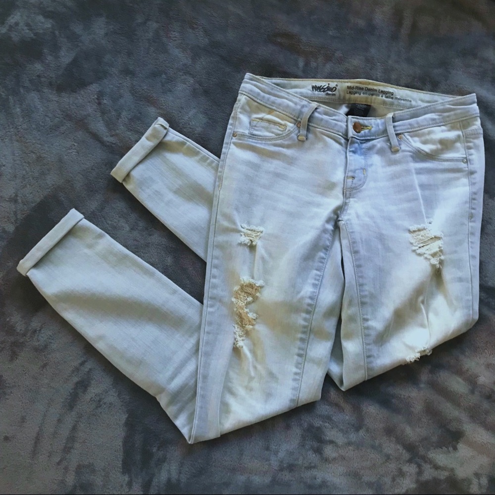 Ripped Skinny Jeans